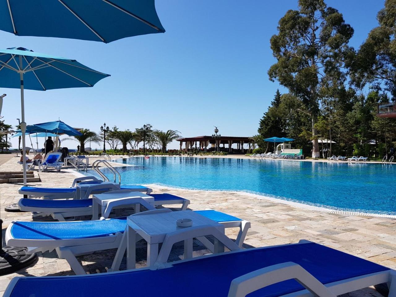 Luxury Oasis Apartment Chakvi Exterior foto